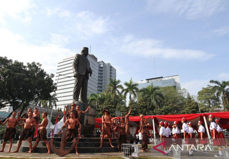 Pramono Usulkan Pembuatan Ulang Patung MH Thamrin dengan Ukuran Lebih Representatif dan Berada di 'Jantung' Jakarta