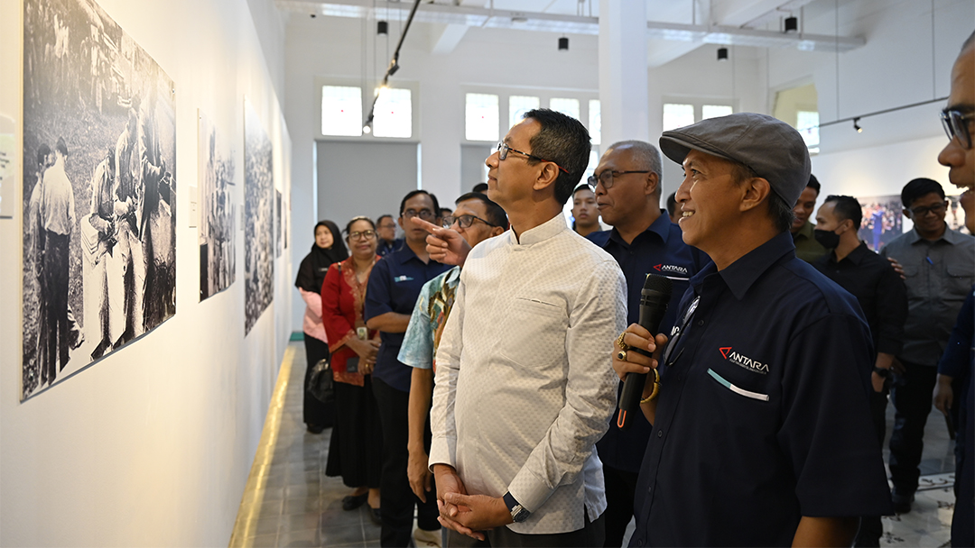 Pameran Foto ‘Pers, Demokrasi, & Pembangunan’ Tampilkan Dunia Kewartawanan Indonesia