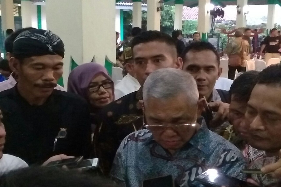 Try Sutrisno di Cirebon