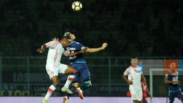 Pelatih Arema Beberkan Alasan Kekalahan dari Persipura