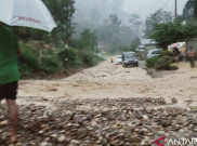 Longsor Muara Emat Putus Jalur Provinsi Kerinci-Bangko