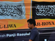 Massa 287 Diadang Polisi di Depan Istana, Mereka Akhirnya…