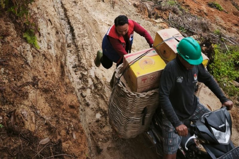 BNPB Bantah Ada Penimbunan Bantuan, Publik Dipersilakan Bisa Cek ke Lapangan