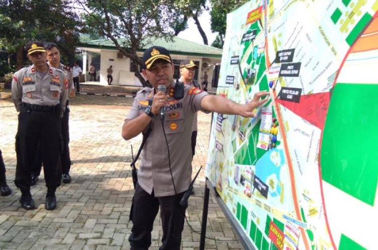 Pagar Gedung DPR Dijaga Polisi Saat Demo Ojol, Biar Enggak Dirobohkan?