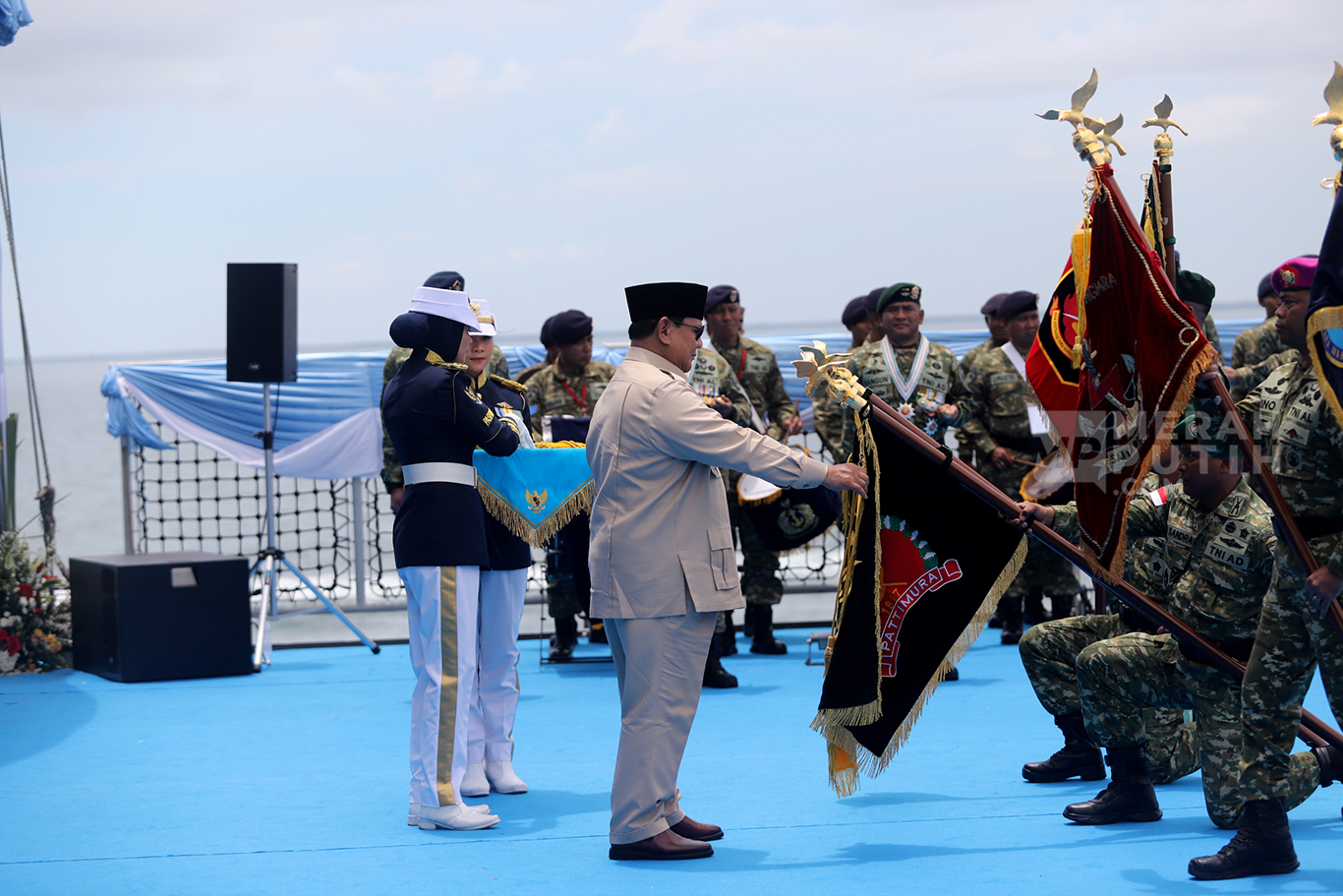 Presiden Prabowo Subianto Anugerahkan Tanda Kehormatan Samkaryanugraha 