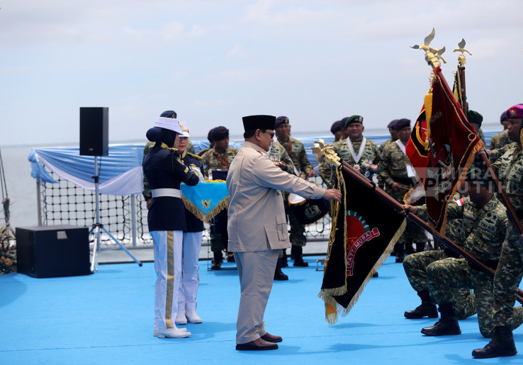 Presiden Prabowo Subianto Anugerahkan Tanda Kehormatan Samkaryanugraha 