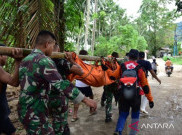 Cuaca Buruk Bikin Tim SAR Kesulitan Cari Puluhan Korban Longsor Tambang Emas Rakyat