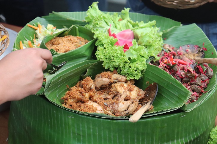ngebuyu
