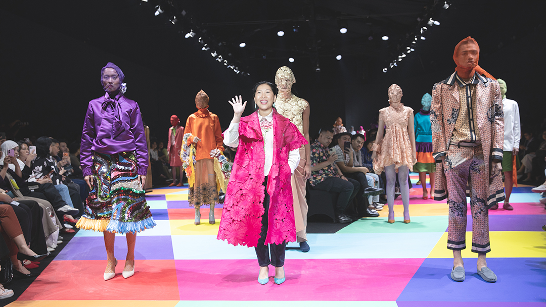 HARSA dari LAKON Indonesia Menutup BRI JF3 Fashion Festival 2026, Bawa Pesan Kebahagiaan dalam Berkarya