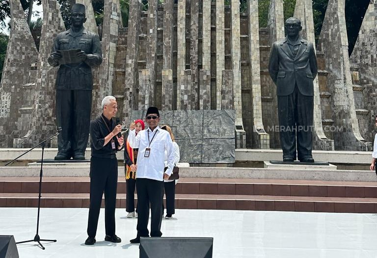 Ganjar Sampaikan Janji untuk Tenaga Medis, Pengusaha Hingga TNI-Polri Sebelum Daftar ke KPU