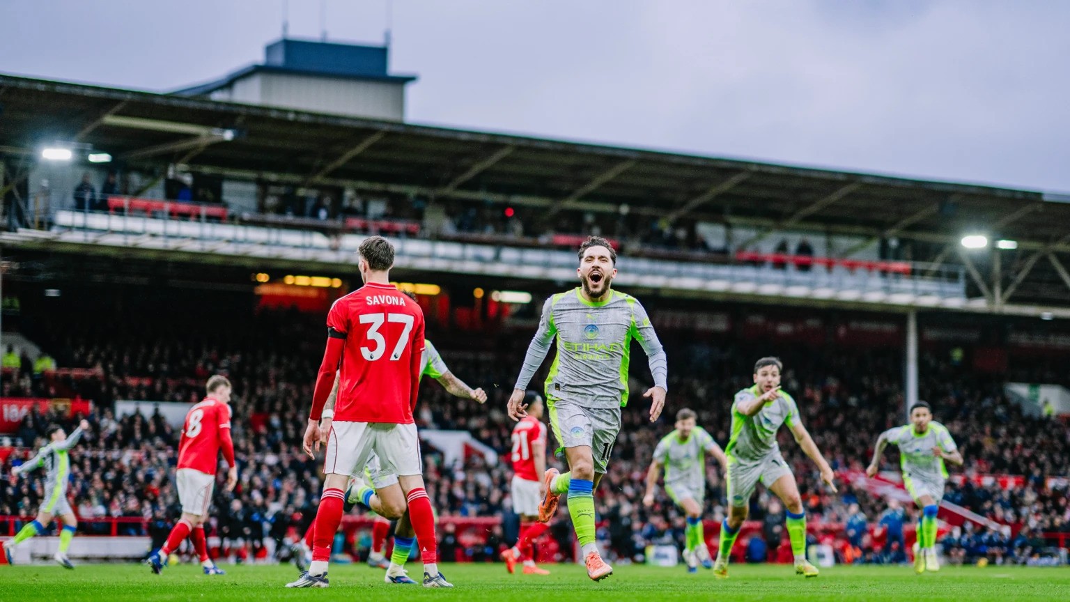 Rayan Cherki Tampil Apik Lawan Nottingham Forest, Pep Guardiola: Saya Ingin Menciumnya