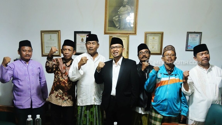 Kampus Putih Deklarasikan Dukungan untuk Emil-Maman