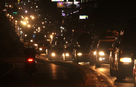 Rest Area Jadi Pemicu Kemacetan di Karawang