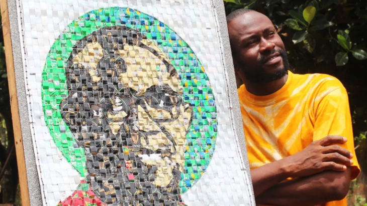 Seniman Nigeria Bikin Potret Wajah dari Sampah