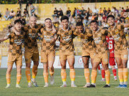 Dewa United FC Gulung Semen Padang 8-1, Jan Olde Enggan Berpuas Diri