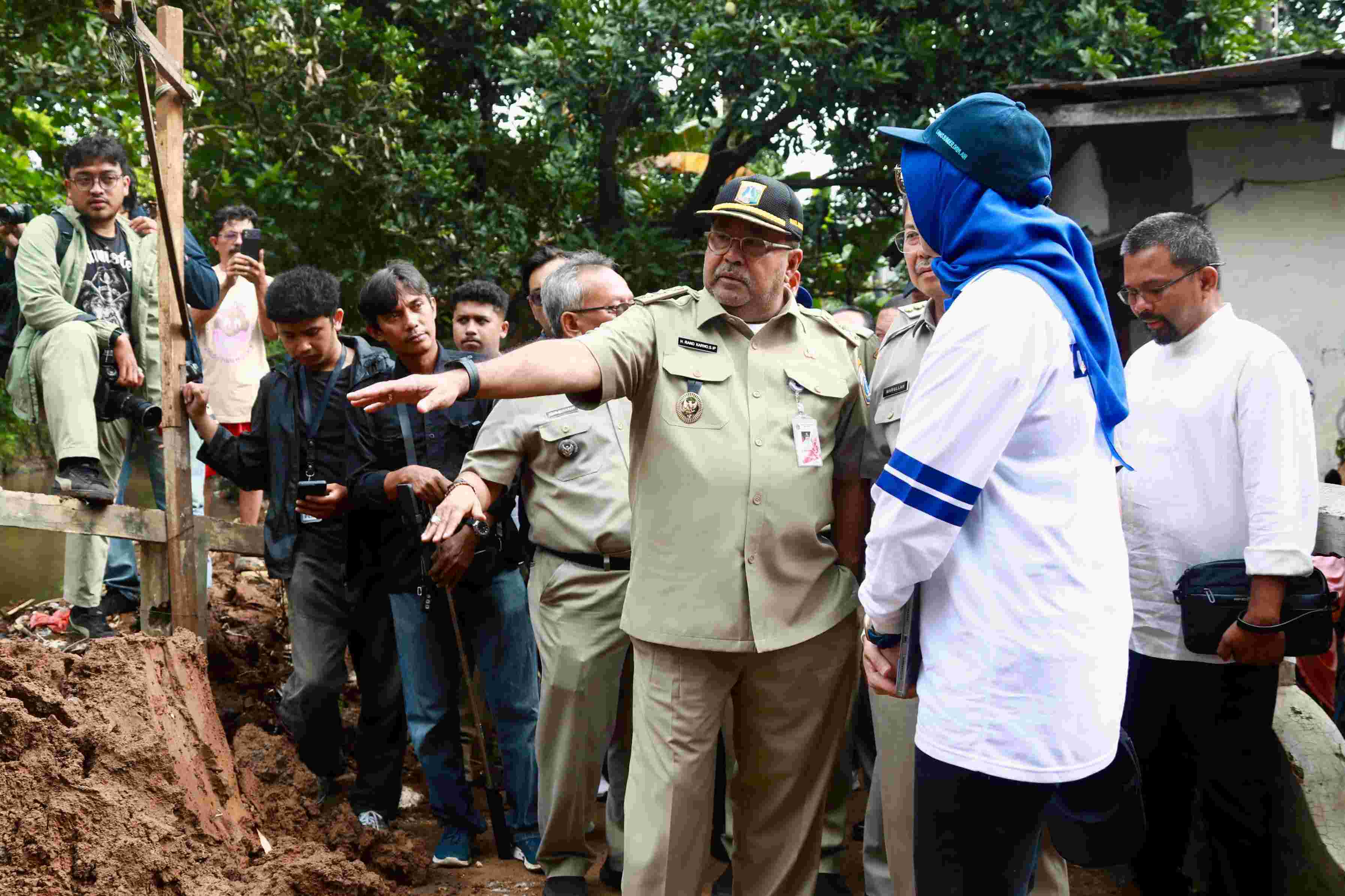 Pemprov DKI Perbaiki Parkir di Pasar Jumat yang Kacau Balau, Supaya Warga Tangsel Mau Naik Transportasi Umum