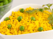 Sajikan Nasi Goreng Khas India, Poha, di Meja Makan Anda Pagi ini