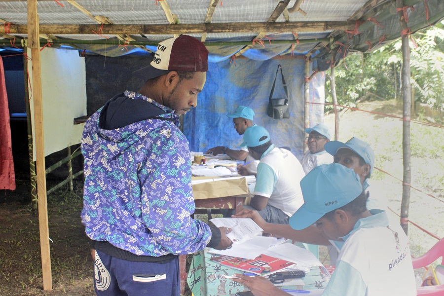 Kisruh Pilkada: Pegawai Disdukcapil Sorong Diamuk Massa