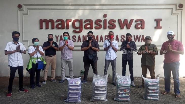 Hari Pertama Dibuka, Donasi Sembako Mulai Mengalir Ke Posko Garda NTT