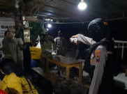 Langgar Aturan PPKM, 2 Rumah Makan di Solo Ditutup Paksa