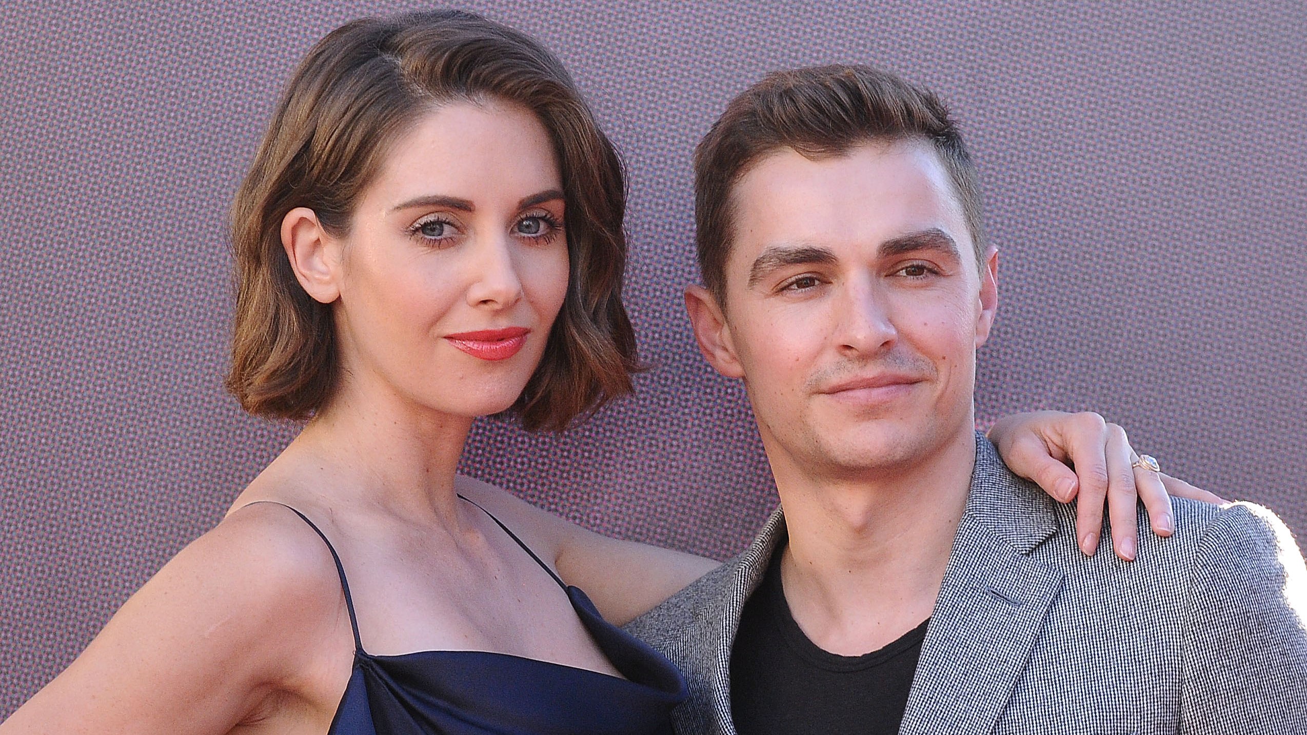 Pasangan Aktor Dave Franco dan Alison Brie akan Adu Akting di Film Horor 'Together' 