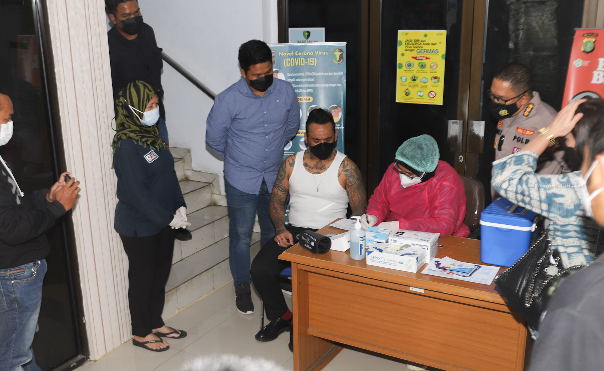 Jerinx: Masyarakat tidak Perlu Takut Divaksin COVID-19