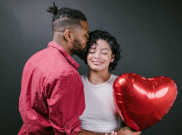 Temukan Kado Valentine Terbaik Sesuai dengan Bahasa Cinta Pasangan