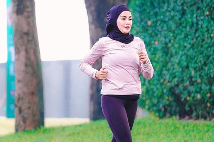 Soraya Larasati Bagikan 5 Rekomendasi Perlengkapan untuk Berlatih Lari