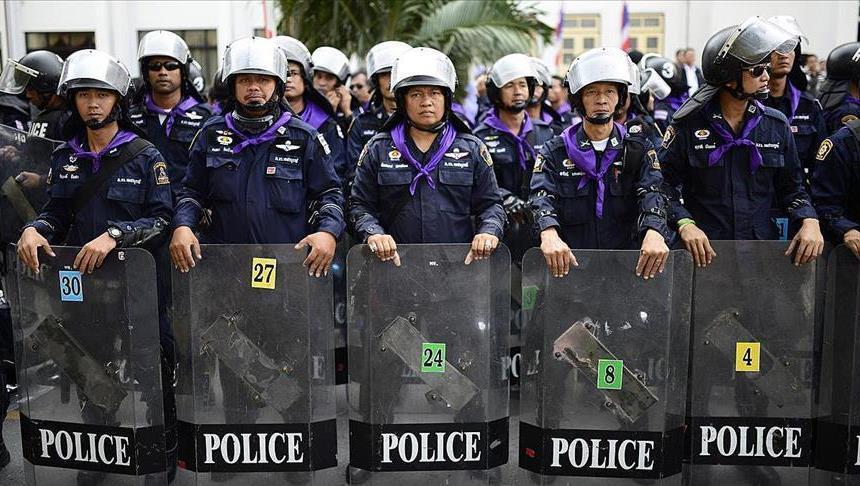 Bentrokan Polisi dan Tentara Tewaskan 6 Orang