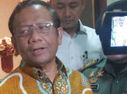   Menko Polhukam Pastikan Firli Bahuri Bukan Bawahan Kapolri 