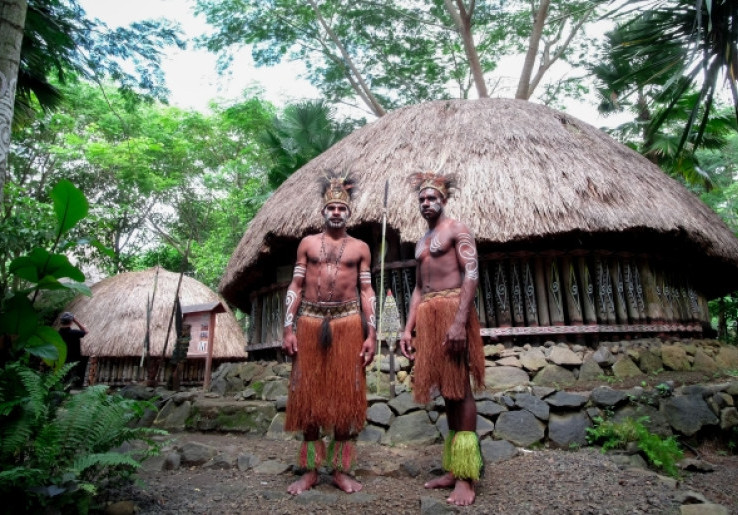 Tradisi Ekstrem Suku Dani Papua Ketika Bersedih