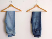 Begini Cara Lipat Celana Denim untuk di Lemari Rumah dan di Koper