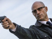 Mark Strong Bakal Jadi Musuh di Film Shazam