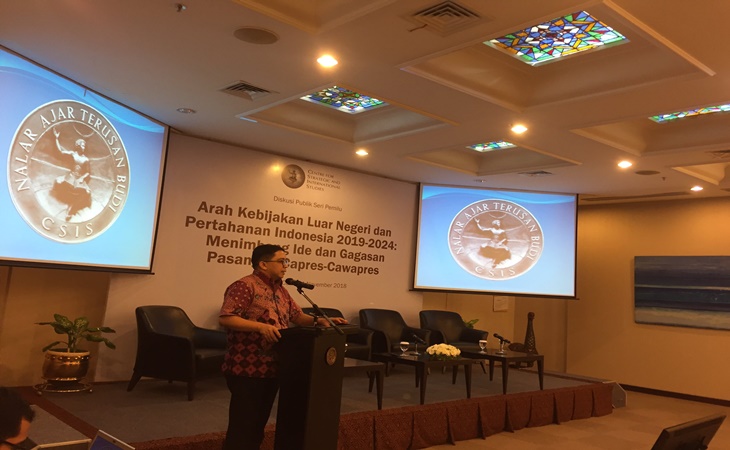 Diskusi publik terkait politik luar negeri Indonesia
