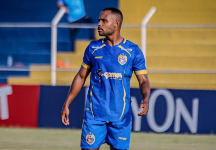 Insiden Mengerikan di Laga Flamengo vs Sampaio Correa, Alexandre Souza Kejang hingga Pingsan di Lapangan