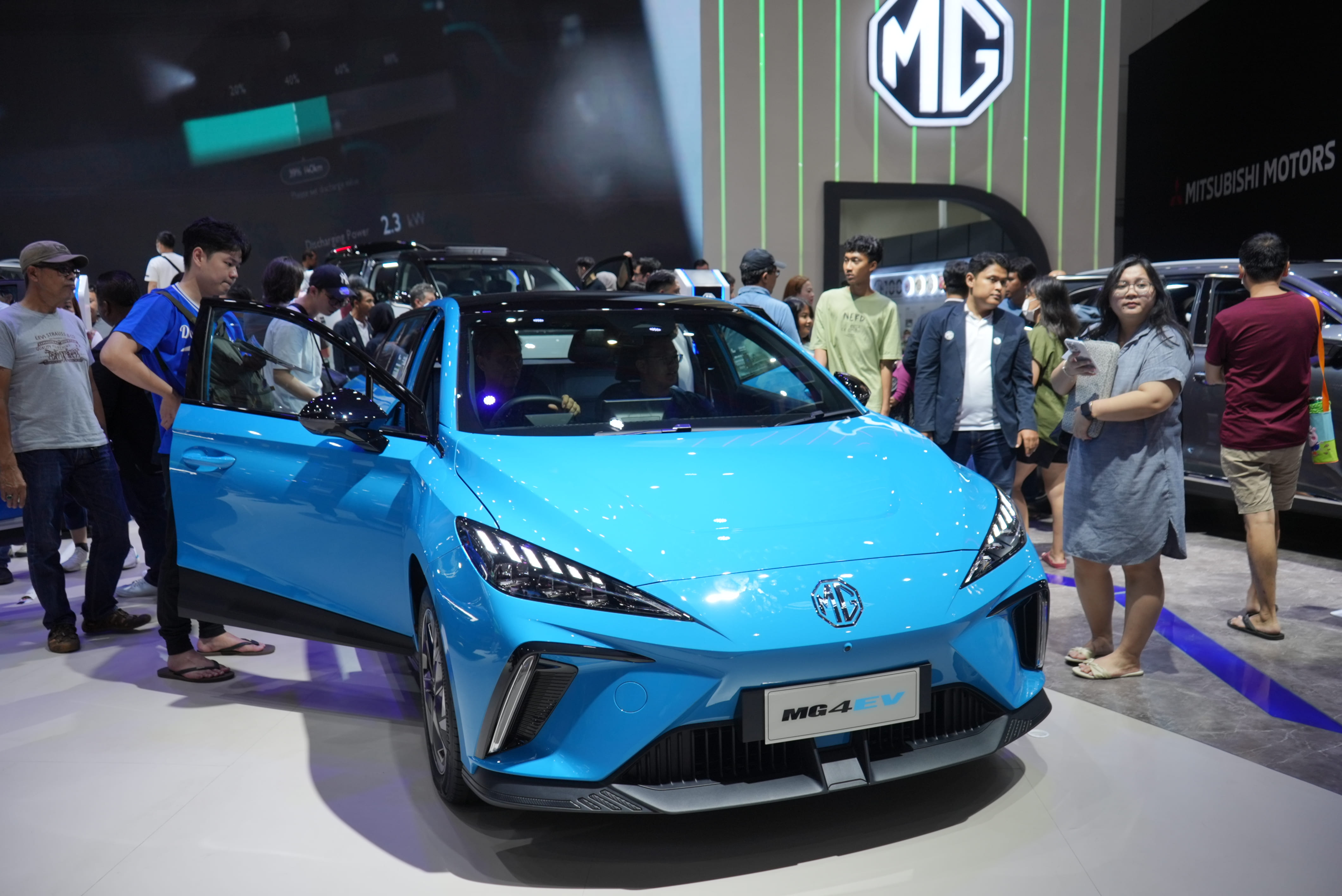 MG 4 EV meraih penghargaan sebagai The Best EV Crossover