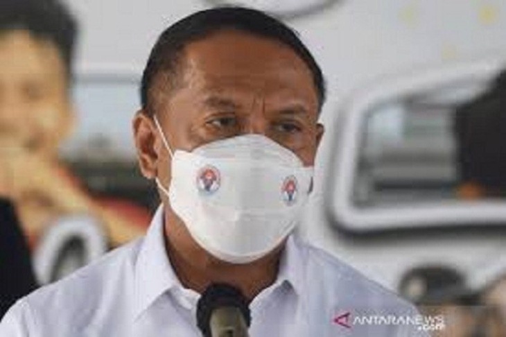 Dokumentasi: Menpora Zainudin Amali saat memberikan keterangan terkait kelanjutan kompetisi Indonesia Basketball League (IBL) 2020 di Jakarta, Rabu (7/10/2020). (ANTARA FOTO/Akbar Nugroho Gumay/foc.)