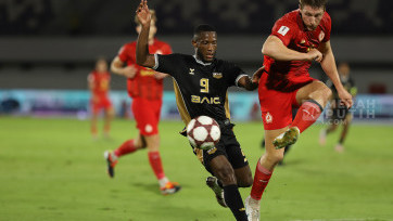 Aksi Dewa United Banten Tahan Imbang Phnom Penh Crown dalam Laga AFC Challenge League