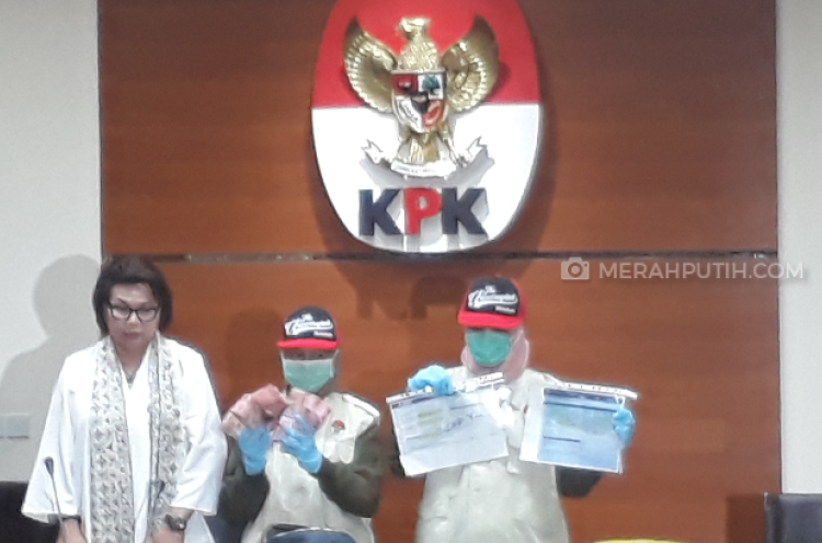 KPK Blokir Rekening Gubernur Aceh Nonaktif Irwandi Yusuf