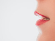 Bibir Segar dan Sehat Seharian dengan Emina Glossy Stain