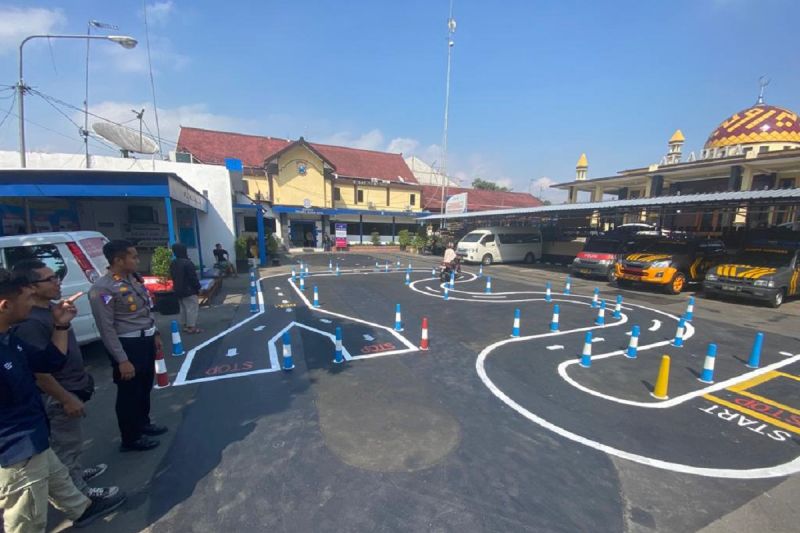 Praktik Zig-zag Dihapus, Biaya Pembuatan SIM Belum Berubah