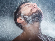 Jangan Segan Mandi Pakai Air Dingin, Banyak Manfaatnya untuk Tubuh