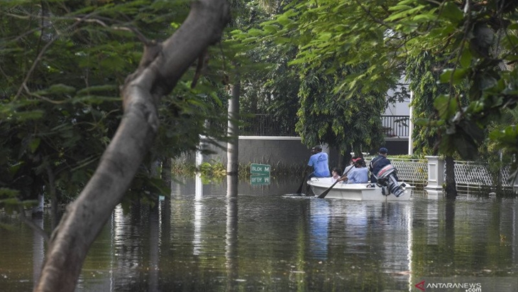Pemkot Jakpus Batasi Jumlah Pengungsi Banjir