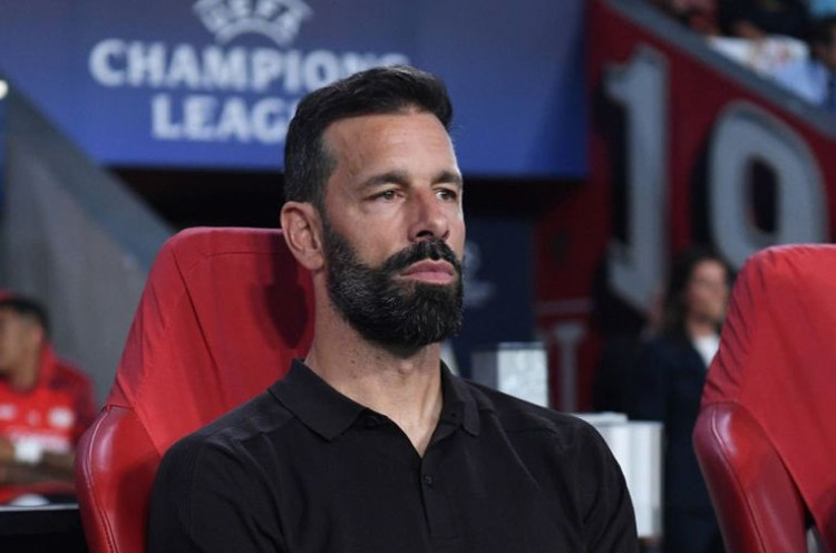 Ruud Van Nistelrooy dan Rene Hake Perkuat Staf Kepelatihan Manchester United