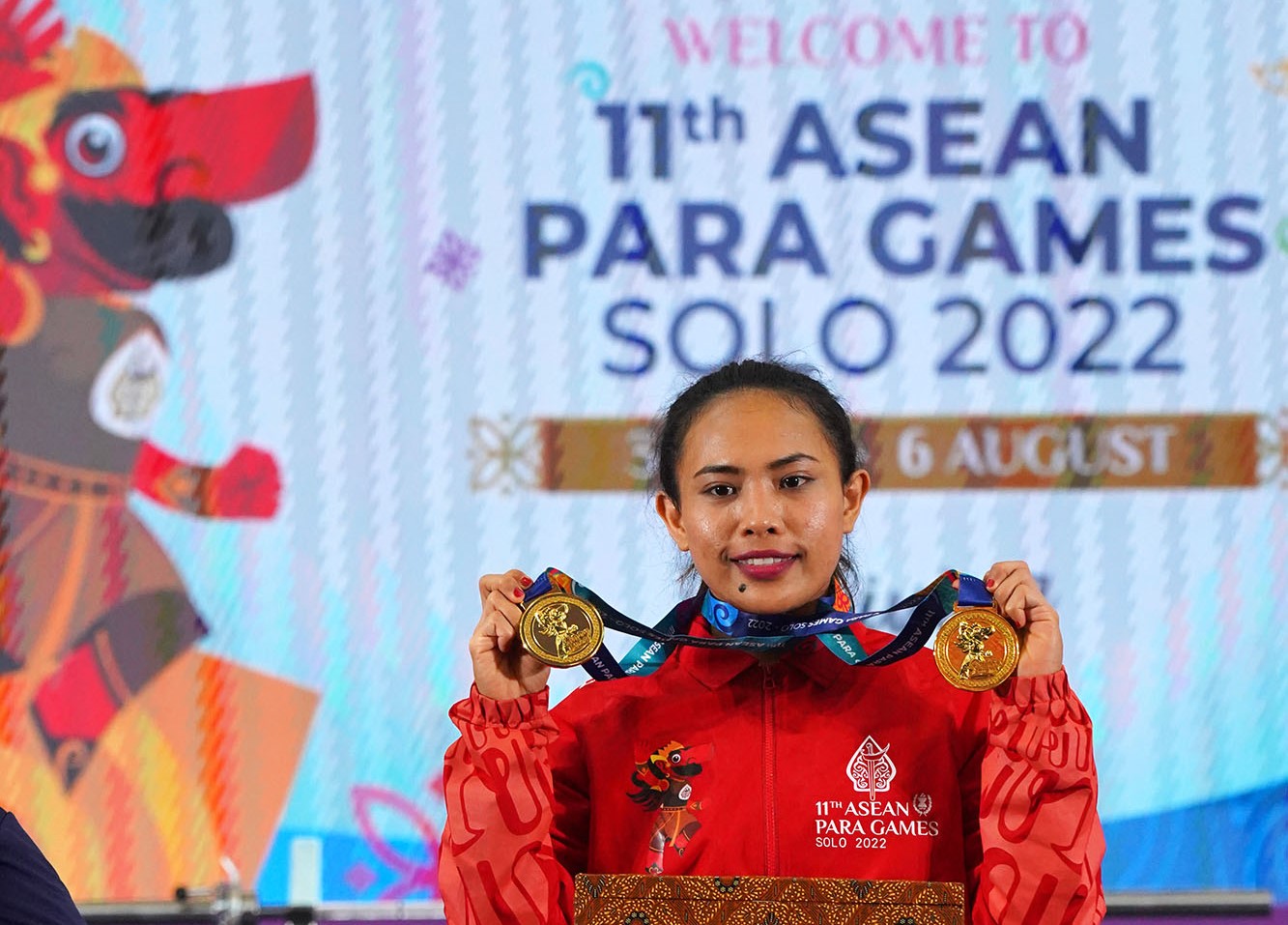 Paraangkat Berat Indonesia Borong 5 Emas di APG 2022