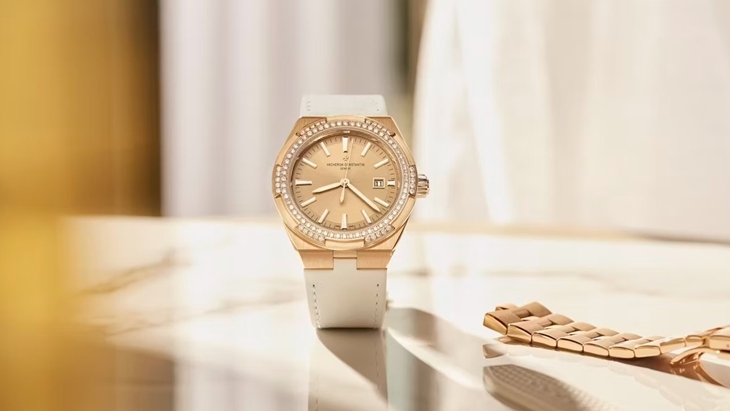 Arloji Overseas Bertabur Emas dan Berlian dari Vacheron Constantin