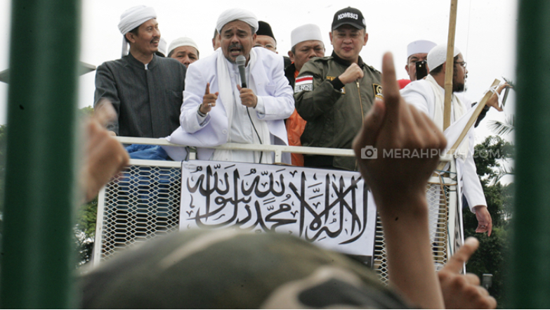 Polisi Didesak Tuntaskan Kasus yang Menyeret Nama Rizieq Shihab