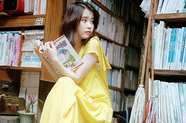 IU