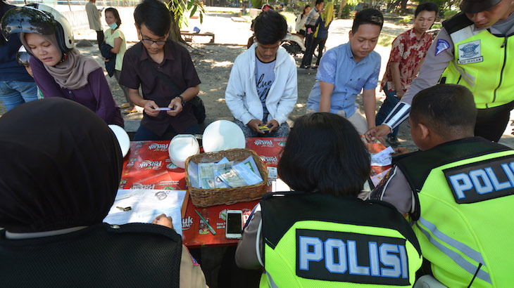 174 Pengendara Tanpa Helm Ditilang Saat Hari Pertama Razia Keselamatan Jaya 2018