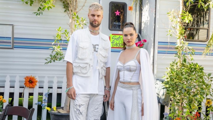 Sofi Tukker Tangkap Keindahan Brasil dalam 'Jacare'